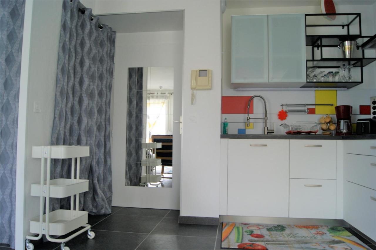 Apartamento Victoria-T2-41m2-Balcon, wifi, linge, produits, ménage inclus Reims Exterior foto