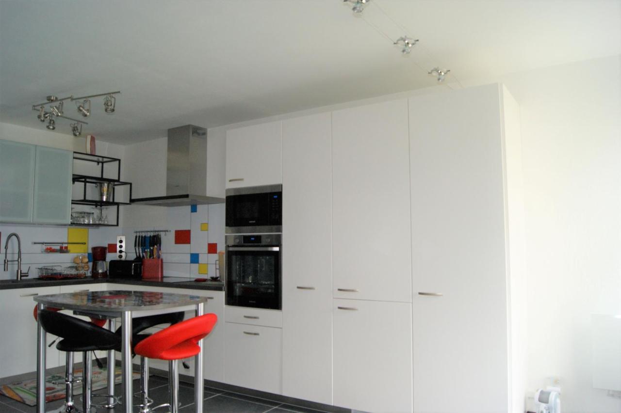 Apartamento Victoria-T2-41m2-Balcon, wifi, linge, produits, ménage inclus Reims Exterior foto