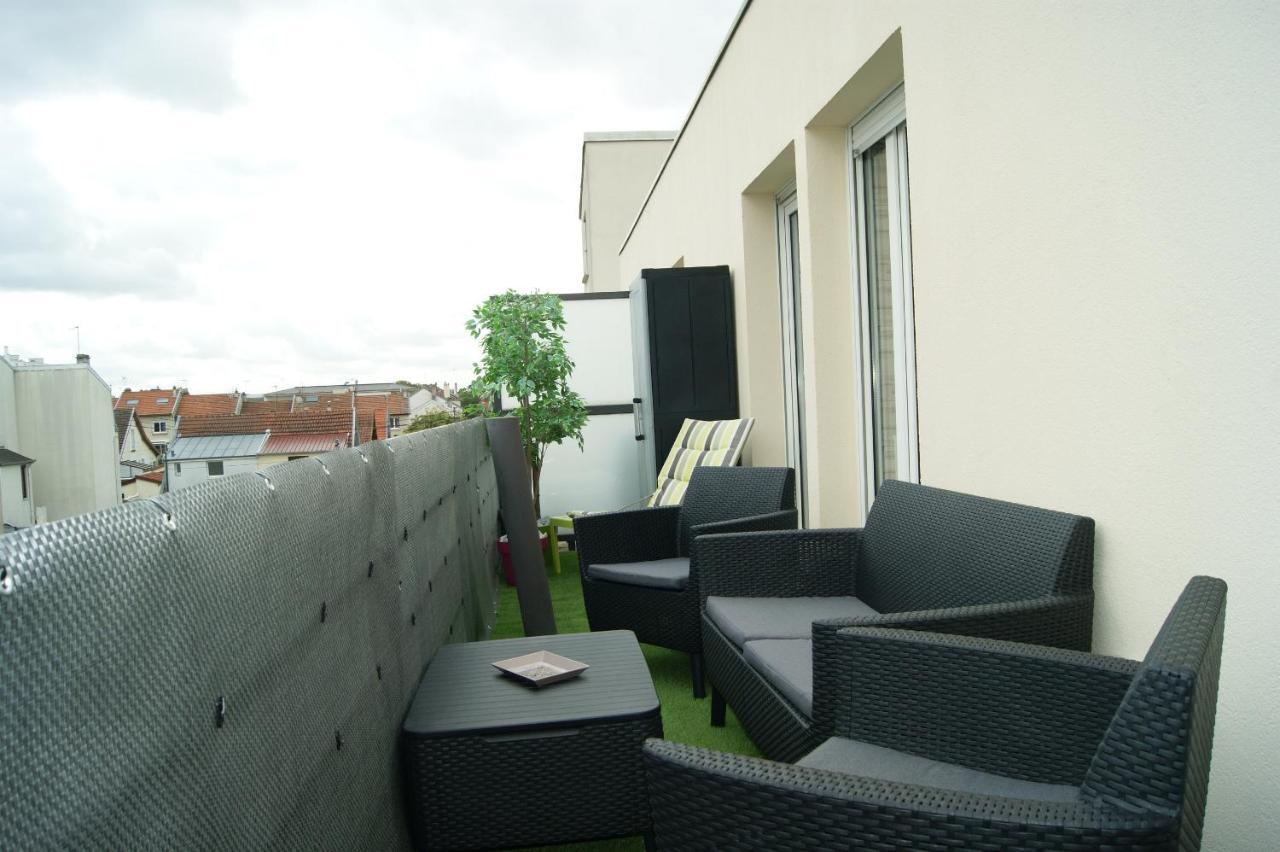 Apartamento Victoria-T2-41m2-Balcon, wifi, linge, produits, ménage inclus Reims Exterior foto